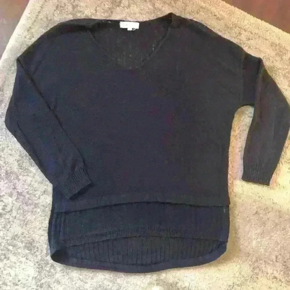 Two by Vince Camuto navy long sleeve v neck oversized sweater L - Picture 1 of 7